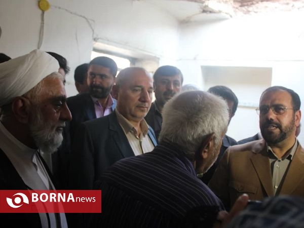 بازدید معاون پارلمانی رییس جمهور از مناطق زلزله زده مسجد سلیمان