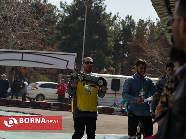 مسابقات آنرود راسی