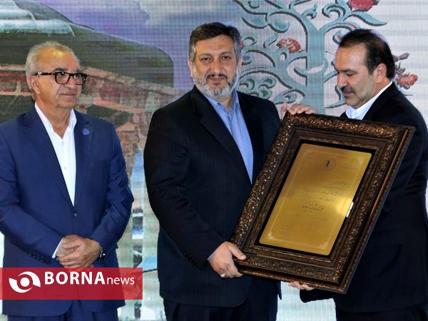 سومین آیین نکوداشت مادران نمونه شهر شیراز