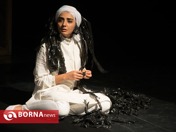 نمایش "  درنگ  "