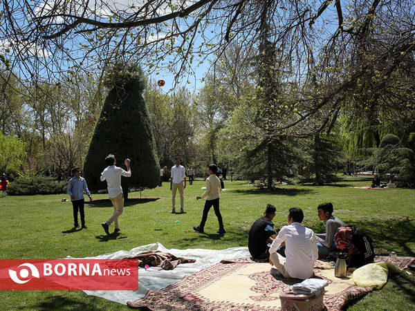 سیزده به در در پارک لاله تهران