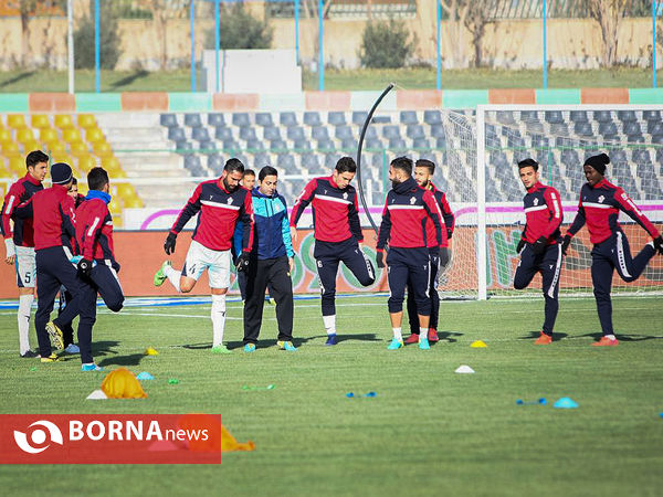پیش از دیدار تیم های پیکان - پرسپولیس