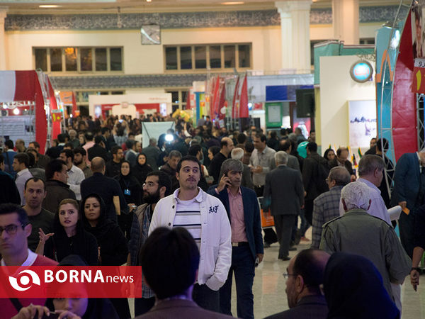 در حاشیه نمایشگاه مطبوعات