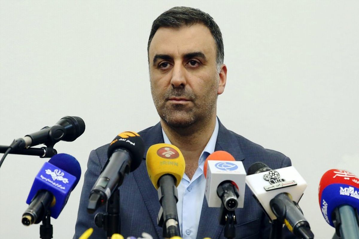 داروغه زاده: درباره برگزاری افتتاحیه صراحتاً میگویم که اشتباه کرده ام/ تمام هزینه ها را پس از جشنواره شفاف سازی خواهیم کرد