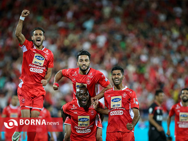 دیدار تیم های فوتبال پرسپولیس و فولاد خوزستان
