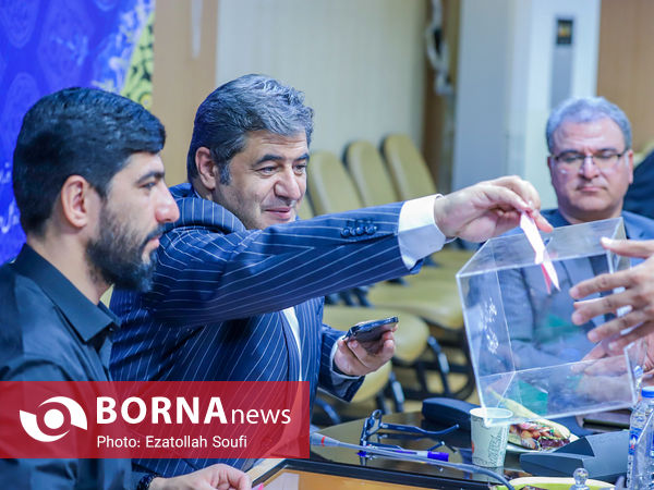 مجمع انتخاباتی رئیس هیات پزشکی ورزشی استان مرکزی