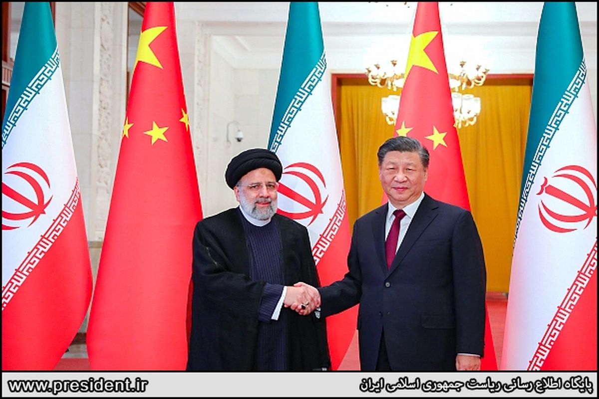 شی جین پینگ: چین قاطعانه معتقد به توسعه روابط با ایران است/ اعلام آمادگی دولت چین برای حمایت از شرکت‌هایی که تمایل به سرمایه‌گذاری در ایران دارند
