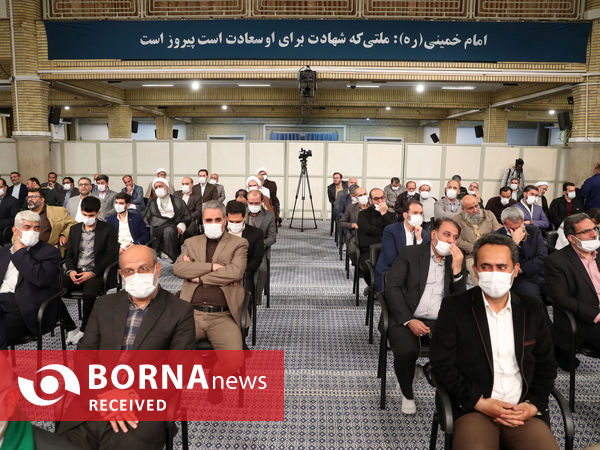 دیدار دست‌اندرکاران برگزاری کنگره شهدای استان قم با مقام معظم رهبری