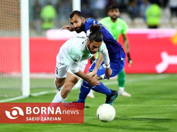 دیدار تیم های استقلال تهران - ذوب آهن اصفهان