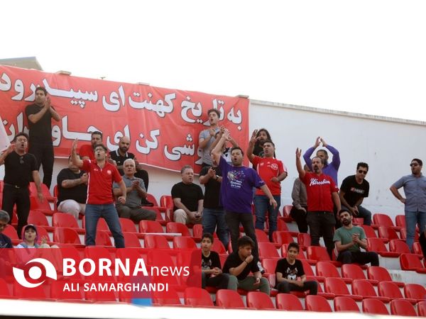 دیدار دوستانه فوتبال پیشکسوتان سپیدرود _ استقلال رشت