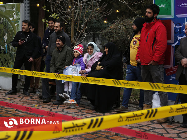 نمایش خیابانی "بوکس"-جشنواره تاتر فجر