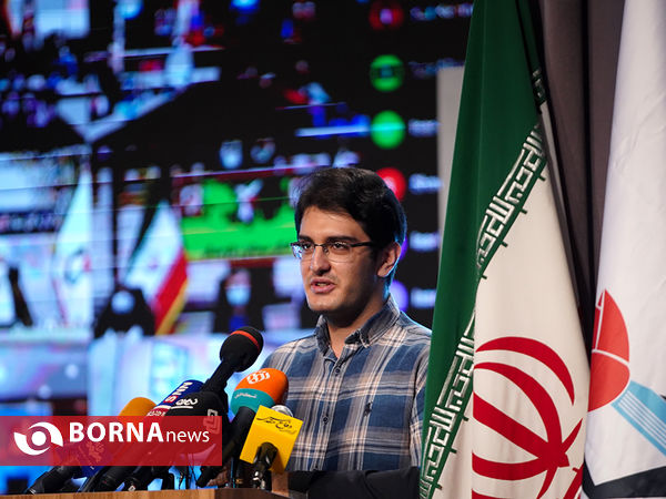 تجلیل از رتبه های برتر آزمون سراسری