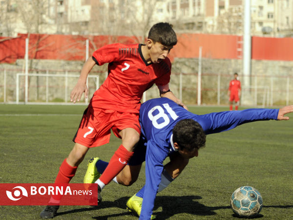 دیدار تیم های فوتبال نونهالان استقلال- پرسپولیس