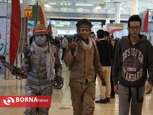 در حاشیه نمایشگاه مطبوعات