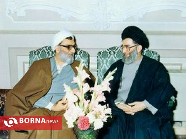 آیت الله واعظ طبسی در دیدار با مقام معظم رهبری