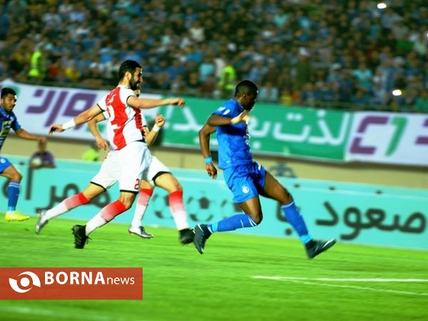 دیدار تیم های فوتبال استقلال- خونه به خونه بابل