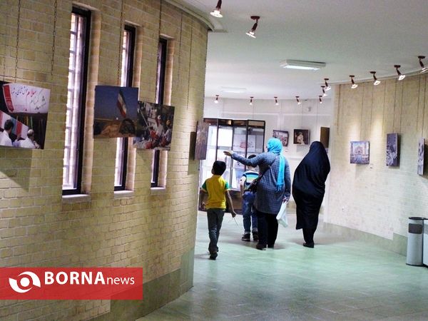نمایشگاه آثار هنرمندان شاهد و ایثارگر استان فارس