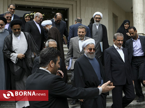 آخرین جلسه هیات دولت در سال 1394