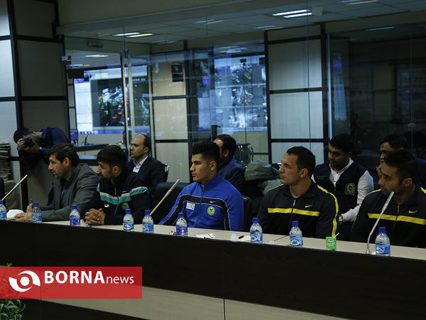 نشست صمیمی فرمانده پلیس تهران بزرگ با اعضای تیم ووشو ناجا