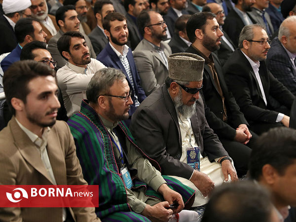 دیدار شرکت‌کنندگان در مسابقات قرآن با رهبر انقلاب