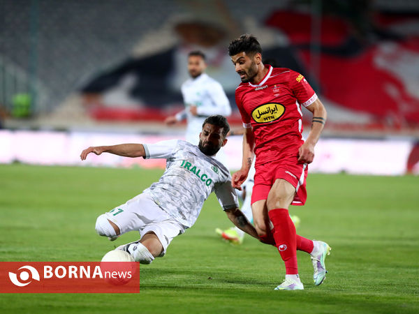 دیدار تیم های فوتبال پرسپولیس - آلومینیوم