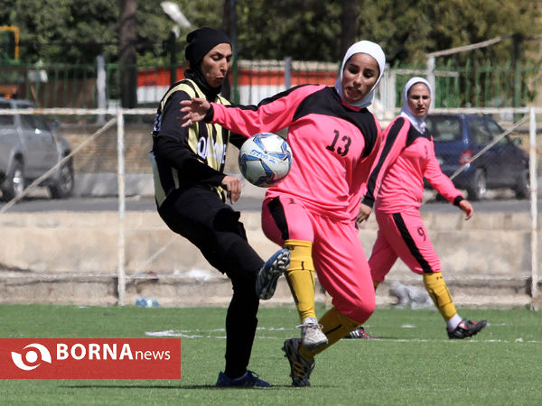 مسابقه فوتبال بانوان قشقایی شیراز - شهرداری بم