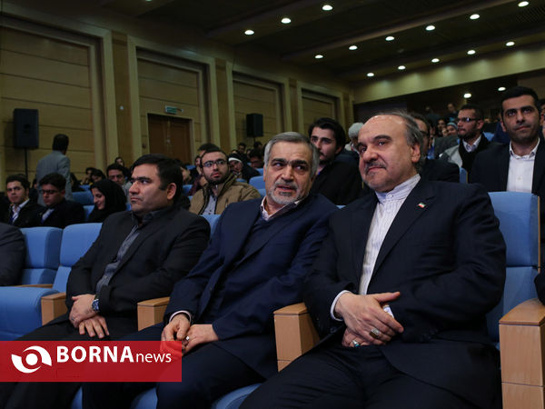 هم اندیشی صمیمانه جوانان با دولت