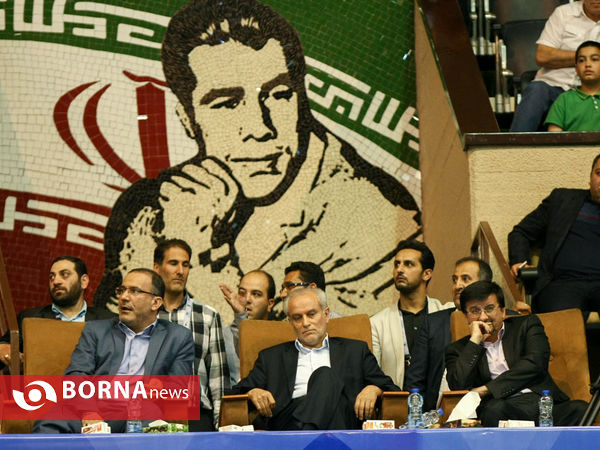در حاشیه روز نخست لیگ جهانی والیبال