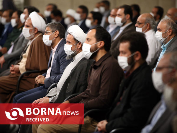 دیدار دست‌اندرکاران برگزاری کنگره شهدای استان قم با مقام معظم رهبری