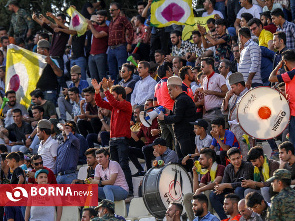 مسابقه فوتبال قشقایی شیراز - صنعت نفت آبادان در جام حذفی