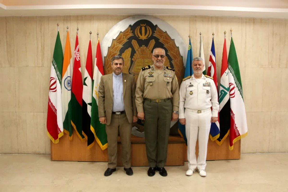 دانشگاه بین المللی امام خمینی و ستاد ارتش تفاهم نامه امضا کردند