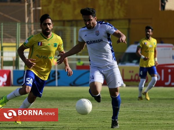 دیدار تیم های فوتبال صنعت نفت آبادان - داماش پارسه تهران