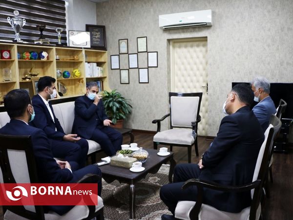 دیدار دکتر حسین کلانتری، استاندار کهگیلویه و بویراحمد و هیات همراه در دفتر علیرضا پاکدل، رئیس فدراسیون هندبال کشور