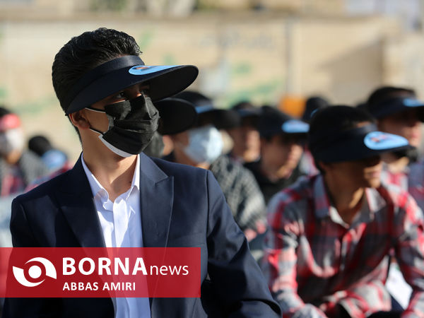 دیدار نماینده ولی فقیه در فارس با همکلاسی های دانش آموز شهید ترور شاهچراغ(ع)