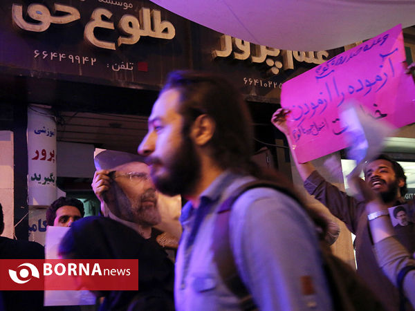 تبلیغات خیابانی نامزدهای ریاست جمهوری توسط هوادارانشان