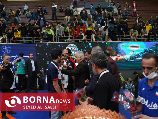 مسابقات لیگ برتر کشتی آزاد