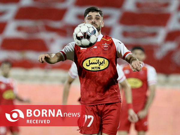 دیدار تیم های فوتبال پرسپولیس - ذوب آهن