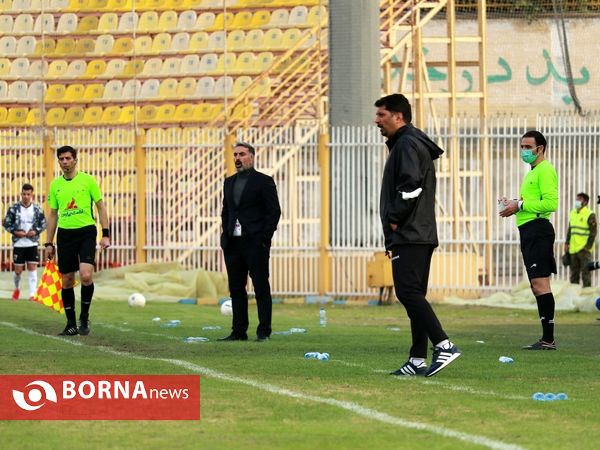 دیدار تیم های نفت مسجدسلیمان - استقلال