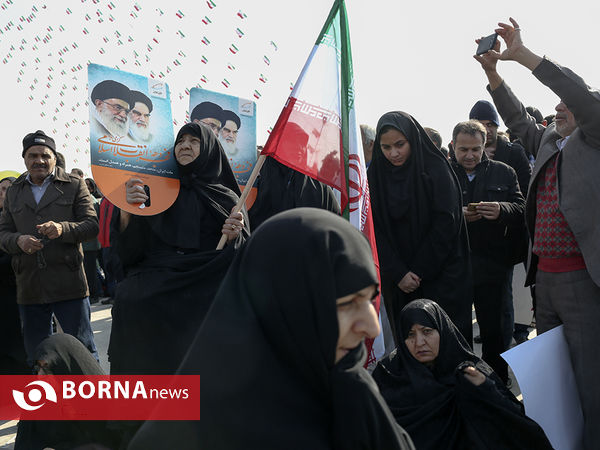 راهپیمایی ۲۲ بهمن -۳