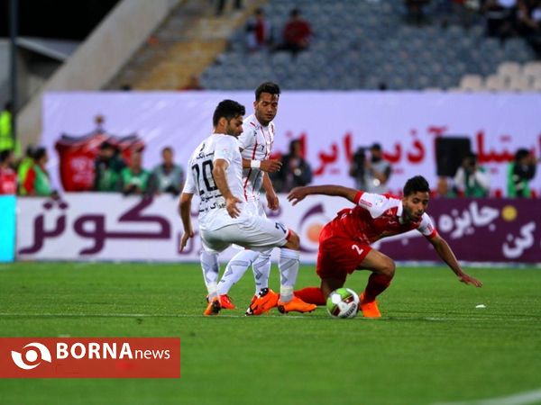 دیدار تیم های فوتبال پرسپولیس- سپیدرود رشت