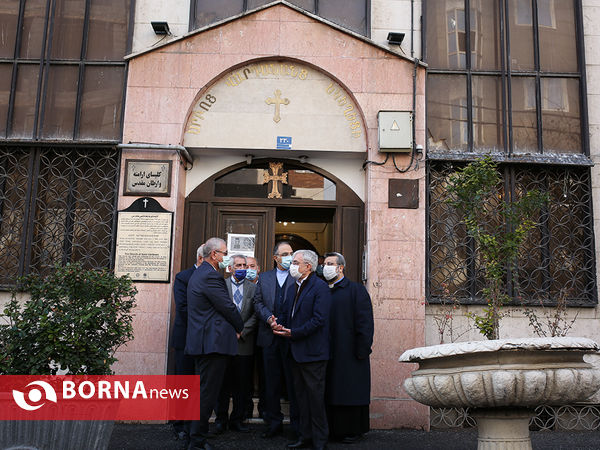 دیدار سخنگوی دولت با خیرین ارامنه در کلیسای ارامنه وارطان مقدس