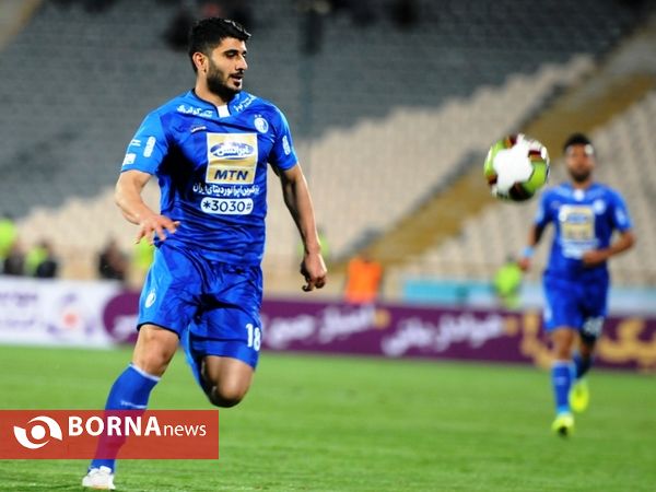 دیدار تیم های استقلال تهران و مشکی پوشان خراسان