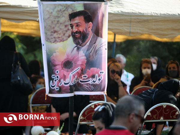 جشن تولد مرحوم علی انصاریان بر سر مزارش