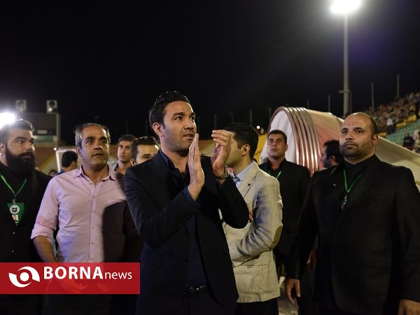 جواد نکونام در مراسم رونمایی از پیراهن تیم "مشهد"