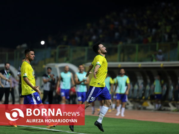 دیدار تیم های فوتبال صنعت نفت - نفت مسجدسلیمان