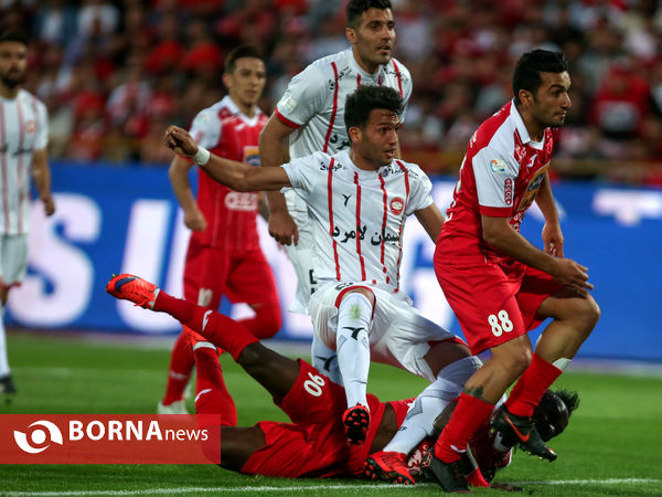 دیدار تیم های پرسپولیس تهران - سپیدرود رشت