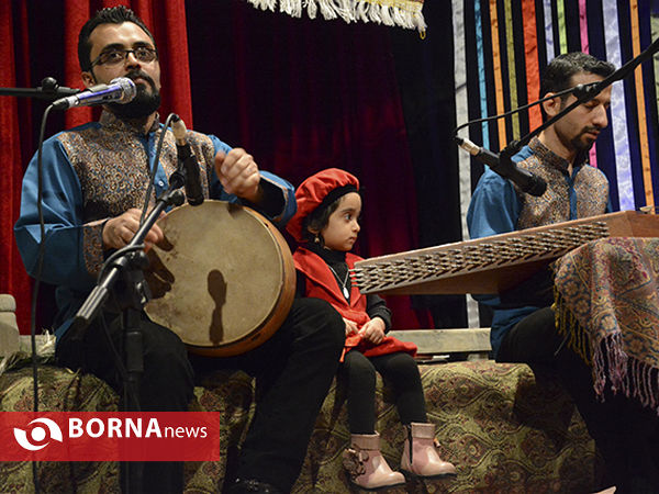 کنسرت گروه موسیقی سنتی "ایراهستان" در لارستان