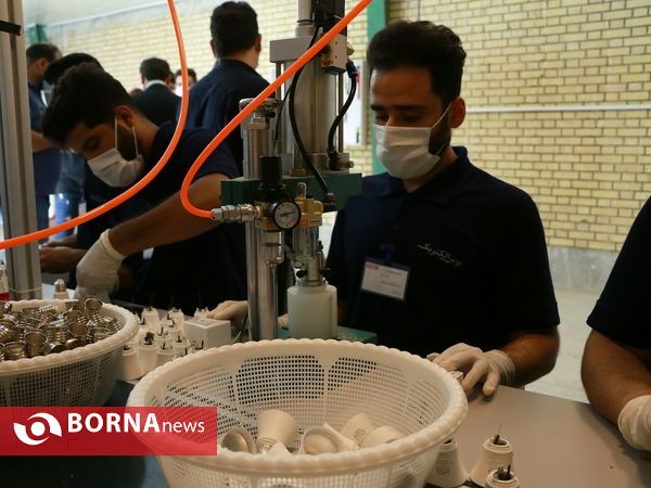 "جهش تولید در سرزمین فتح"- بهره برداری از واحد تولید کننده لامپ های کم مصرف در شهرک صنعتی خرمشهر