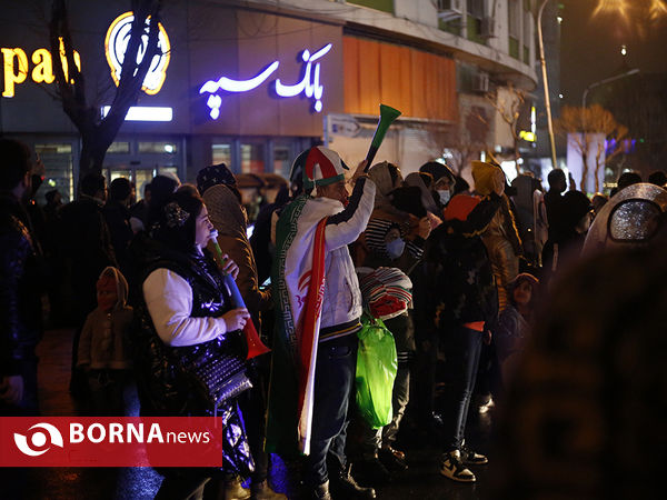 شادی مردم پس از راهیابی تیم فوتبال ایران به جام جهانی