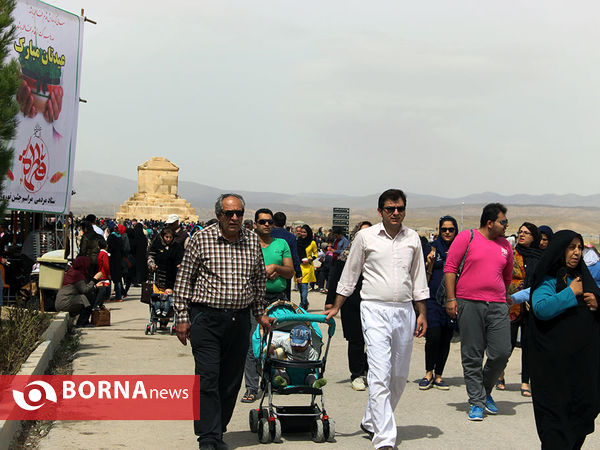 حال و هوای نوروز در مجموعه باستانی پاسارگاد